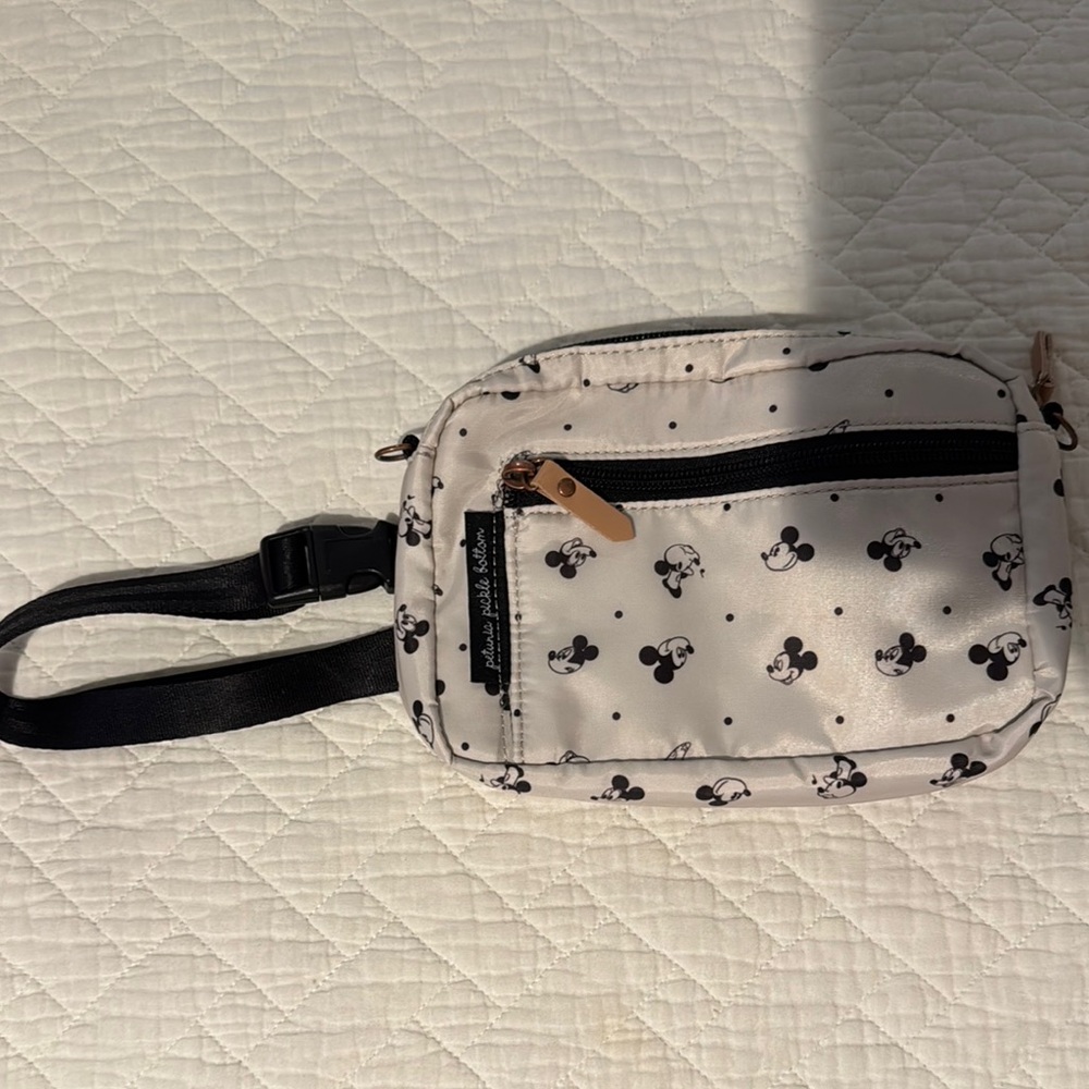 Mickey Mouse Crossbody Bag Disney